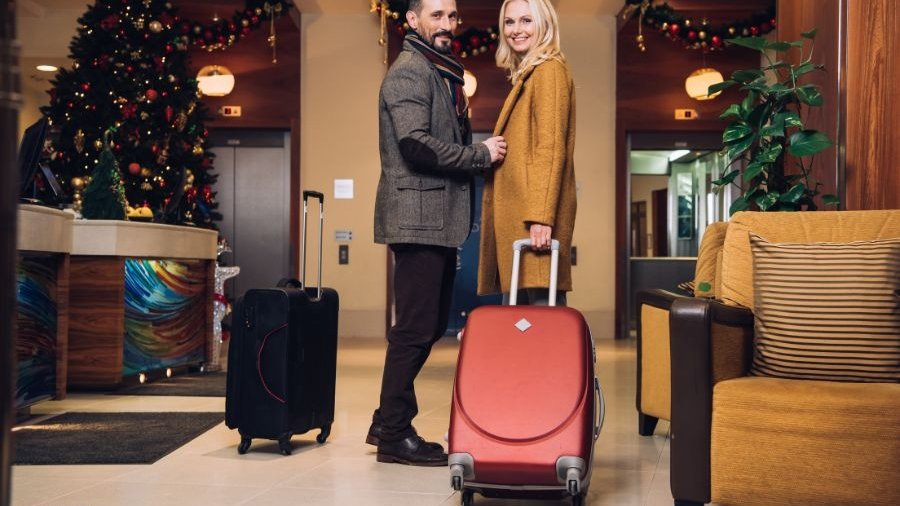 Holiday Airport Travel Guide 2025